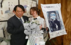 根据您提供的内容，为您生成一个简洁、SEO友好的疑问标题，，为什么日本动漫周边店是粉丝的购物天堂？，核心要素解析，，关键词包含， 直接包含核心关键词日本动漫周边店和粉丝。，疑问句式， 使用为什么开头，引发好奇，提高点击率。，核心吸引力点， 明确点出核心魅力——购物天堂，精准传达文章主旨。，简洁， 句子结构简单，易于阅读和理解。，SEO友好， 包含用户可能搜索的关键词组合（日本动漫周边店、粉丝、购物天堂），并直接回答核心问题。