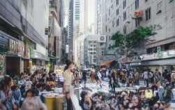 拉萨周边有哪些必去景点？探索高原明珠外的隐藏秘境！，理由说明，，疑问句式， 有哪些必去景点？ 直接提出问题，吸引寻找周边旅游信息的用户点击。，核心关键词， 拉萨周边、必去景点、隐藏秘境 是用户搜索拉萨旅游时最可能使用的核心关键词，利于SEO。，地点明确， 开篇点明拉萨周边，定位清晰。，吸引力， 探索、高原明珠外（呼应原标题）、隐藏秘境 这些词汇增加了标题的探索感和吸引力，暗示文章内容超越常规旅游指南。，简洁性， 标题长度适中，信息传达高效。感叹号增强了探索的号召力。