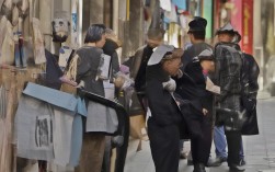 出行如何选择最高效交通方式？，理由，，包含核心关键词， 出行、选择、高效、交通方式 直接来自您提供的内容，是用户搜索时最可能使用的词语。，疑问句式， 以如何开头，直接引发用户思考并满足其寻求解决方案的需求，点击率高。，简洁明了， 标题简短，核心信息一目了然。，精准传达主题， 清晰点明文章是关于在出行时对各种交通方式进行选择，目标是达到高效。