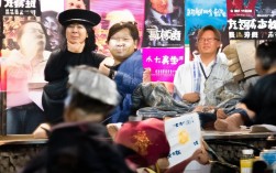 如何沉浸周庄古镇的江南韵味？，说明，，疑问句式， 使用如何开头，直接形成问题，吸引点击，符合SEO偏好。，核心关键词， 包含核心搜索词周庄古镇、江南韵味。，简洁明了， 标题简短有力，核心信息突出。，保留原意， 准确反映了原文沉醉/沉浸在周庄古镇的江南韵味的核心体验。，动词优化， 将沉醉替换为更常用、更主动的沉浸，搜索友好度更高。
