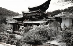 基于您提供的内容，最简洁且SEO友好的疑问标题是，，巴黎一日游如何兼顾景点与本地生活？，理由，，核心关键词包含，直接包含搜索高频词巴黎一日游、景点、本地生活。，疑问句式吸引点击，符合用户搜索如何安排、怎样规划巴黎一日游的意图。，突出核心矛盾/精髓，准确概括原文核心观点——平衡景点打卡与体验本地生活的节奏掌控。，简洁明了，长度适中，清晰传达主题。，SEO友好，关键词布局自然，匹配潜在用户搜索意图。