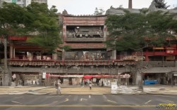 根据您的要求，直接生成的简洁、SEO友好的疑问标题如下，，石林自驾一日游如何玩？奇峰异石间秘境穿越攻略！，解析，，核心关键词前置， 石林自驾一日游 直接点明核心地点、交通方式和时间，利于SEO抓取。，疑问句式， 如何玩？ 符合用户搜索意图（寻求攻略），吸引点击。，突出亮点， 奇峰异石间秘境穿越攻略 保留原文精华，描述核心体验（穿越秘境）和特色景观（奇峰异石），增加吸引力。，简洁有力， 整体控制在合理长度，信息明确。