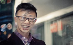 北京动漫周边去哪淘？资深爱好者的沉浸式攻略！，（解析，，疑问句式，使用去哪淘？直接点明核心需求（寻找购买地点），引发好奇点击，比陈述句更吸引人。，保留关键词，完整包含北京动漫周边、资深爱好者、沉浸式等核心信息，确保SEO关键词密度。，精准动词，淘字替代寻宝，更符合中文用户搜索习惯（如北京动漫周边淘货），且体现资深感。，简洁有力，长度控制在合理范围（18字），避免冗余，同时明确传递指南属性（攻略）。，目标明确，标题清晰锁定资深爱好者群体，强调沉浸式体验，提升吸引力。）