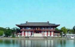 武汉高铁站周边怎么玩？高效换乘与精彩景点全攻略！，说明，，疑问句式， 怎么玩？ 直接点出用户核心疑问（如何利用高铁站周边），符合搜索意图且吸引点击。，核心关键词， 武汉高铁站周边 是核心搜索词，放在开头最利于SEO。，突出优势， 高效换乘 对应原文高效枢纽，强调交通便利性；精彩景点 对应精彩触手可及，点明玩乐资源。，价值承诺， 全攻略 明确告知用户内容价值，是信息类攻略常用词。，简洁有力， 整体长度适中，信息密度高，易于阅读和理解。