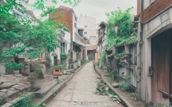 根据你的要求，直接生成的简洁且SEO友好的疑问标题是，，海南文昌一日游怎么玩？邂逅椰林碧海与星辰大海！，核心优化点，，疑问句式， 使用怎么玩？开头，符合用户搜索攻略时的常见疑问词，吸引点击。，核心关键词前置， 海南文昌一日游是核心搜索词，放在最前面，利于SEO抓取。，保留核心亮点， 邂逅椰林碧海与星辰大海直接保留了原文最具吸引力的体验点，点明特色。，简洁有力， 整个标题长度适中，信息明确，直接点出目的地、时长和核心体验。，感叹号结尾， 增强吸引力，传递旅程的精彩感。
