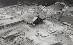 长城周边哪里住宿好？精选酒店指南，（解析，，疑问句式，用哪里直接形成搜索友好问句，符合用户真实搜索场景，核心关键词前置，长城周边住宿满足SEO核心需求，保留指南属性，用精选酒店指南承接原标题核心价值，同时增强可信度，简洁性，17字标题包含3个核心关键词（长城/住宿/酒店），无冗余词）