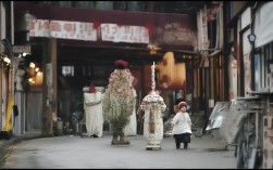 根据您的要求，直接生成SEO友好的疑问标题如下，，北京什刹海一日游，如何沉浸古都水韵与烟火人间？，解析，，核心关键词前置，将搜索高频词北京什刹海一日游置于标题开头，直接命中用户搜索意图。，疑问句式引导点击，用如何引发好奇，契合用户攻略类内容需求，提升点击率。，保留核心体验词，精准包含古都水韵烟火人间两大特色，强化差异化吸引力。，长度控制，约20字（含标点），符合SEO标题简洁性要求，确保移动端完整显示。，兼顾搜索优化与内容亮点，能有效吸引目标读者。