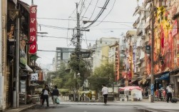 上海亲子一日游精华路线怎么玩？一天够吗！，说明，，疑问形式， 使用怎么玩？和一天够吗？直接形成疑问，吸引点击。，核心关键词， 包含上海亲子一日游、精华路线这两个最核心、搜索量大的关键词。，简洁有力， 标题长度适中，信息明确。，SEO友好， 关键词前置且自然融入问句中。，吸引力， 一天够吗！带有轻微紧迫感和挑战性，能引发好奇（想知道答案/路线是否高效）。，涵盖核心要素， 包含了上海、亲子、一日游、精华路线以及隐含的玩法（寓教于乐探索）。