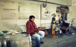武汉周边1小时车程，哪些荆楚风味值得打卡？，解析，，核心关键词前置， 武汉周边、1小时车程、荆楚风味这些核心搜索词放在标题开头，利于SEO抓取。，疑问句式吸引点击， 哪些...值得打卡？ 是典型的疑问句式，能引发读者好奇心和寻找答案的欲望。，简洁直接， 标题精炼，没有多余词汇，直接点明文章核心价值（探索周边美食）。，包含核心信息， 包含了武汉周边、1小时车程、荆楚风味这三个核心信息点。，行动号召感， 值得打卡 暗示了推荐和行动，比惊喜更具体、更具引导性。