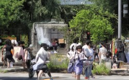 赵县周边如何深度游？探寻千年古韵与诗意田园，说明，，核心关键词前置， 赵县周边 放在最前面，直接匹配搜索意图。，疑问句式， 如何深度游？ 引发读者好奇，符合SEO点击率优化。，包含核心亮点， 千年古韵 和 诗意田园 准确概括了原文的两个核心吸引力点。，动词引导， 探寻 暗示这是一次有深度的体验，呼应深度漫游。，简洁有力， 整体长度适中，信息明确，易于阅读和搜索抓取。