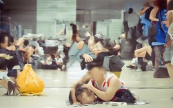 西安周边温泉秘境哪里寻？解锁冬日暖意与山水闲情，说明，，疑问形式， 使用了哪里寻？构成明确疑问句，符合要求。，包含核心关键词， 保留了最重要的关键词西安周边温泉、秘境、冬日暖意、山水闲情，这些都是用户可能搜索的关键词。，简洁明了， 标题长度适中，直接点明主题。，吸引力， 秘境、解锁、暖意、闲情等词能激发用户兴趣。，SEO友好， 核心搜索词西安周边温泉放在最前面，有助于搜索引擎识别主题。疑问句式也符合常见搜索习惯（如西安周边温泉哪里好？）。