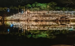 兰州一日游必打卡，哪些地方不能错过？，说明，，核心关键词保留， 保留了核心关键词兰州一日游。，疑问句式， 采用疑问句哪些地方不能错过？，更符合搜索意图（用户想知道必去的具体地点），更容易吸引点击。，强调必去， 用必打卡替代必去景点，更口语化、网络化，符合当前搜索习惯，同时含义相同且更简洁。，简洁有力， 标题简洁明了，直接点明主题和用户最关心的问题（一日游去哪）。，SEO友好， 标题包含了用户搜索兰州一日游时最可能使用的疑问词组合（哪些地方、不能错过），有助于提高相关搜索的匹配度。