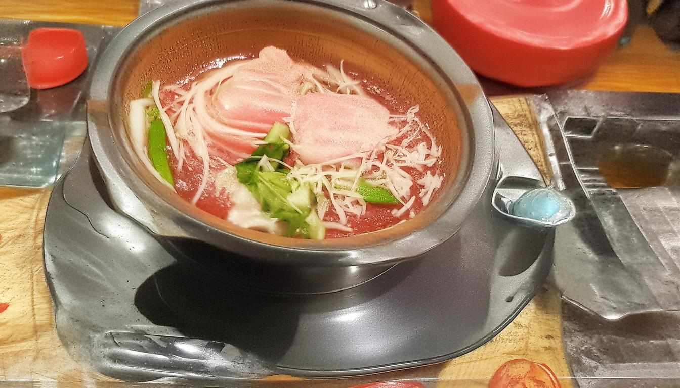 南京周边1小时车程，有哪些亲子游乐园推荐？，说明，，包含核心关键词， 南京周边、乐园 直接放入标题。，疑问句式， 有哪些...推荐？ 是常见的搜索提问方式，符合用户意图。，限定范围，提升精准度， 1小时车程 比模糊的周边更具体，吸引目标用户（寻求短途游的人），也利于本地SEO。，突出目标人群， 亲子游 点明了主要受众群体，增加相关性和吸引力。，简洁明了， 整个标题清晰表达了用户的核心查询需求。-图1