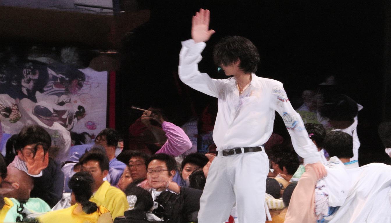 基于您提供的内容，这里是一个简洁且SEO友好的疑问标题，，上海周边哪里适合周末度假？江南+自然的绝佳去处！，说明，，核心关键词前置， 上海周边、周末度假 是核心搜索意图，放在开头最抓眼球且利于SEO。，疑问句式吸引点击， 哪里适合... 直接点明用户寻找目的地的需求，引发好奇。，突出核心特色， 江南+自然 简洁概括了江南韵致与自然奇观两大核心卖点，用+连接更现代醒目。，价值点收尾， 绝佳去处 强调了推荐度和价值，激发点击欲望。，简洁性， 整个标题控制在合理长度，清晰传达核心信息。-图3