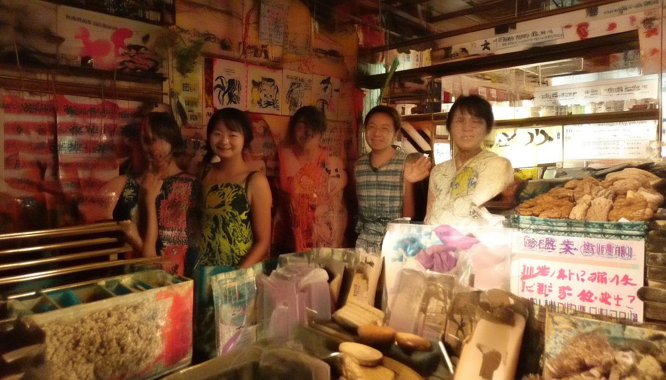 根据要求生成疑问式标题，，五一如何一日尽览东莞古城新韵与岭南魅力？，理由，，包含核心关键词， 明确包含五一、一日、东莞、古城、岭南等用户搜索时可能使用的核心词汇，利于SEO。，疑问句式， 使用如何开头，符合疑问句要求，能引发读者好奇和点击欲。，突出核心体验， 尽览东莞古城新韵与岭南魅力 精准概括了原文核心卖点（古城新风貌、岭南文化精华）和体验（一日内全面感受）。，简洁有力， 句子结构紧凑，信息量大，易于阅读和理解。，目标明确， 直接针对五一假期计划一日游的用户群体。-图2