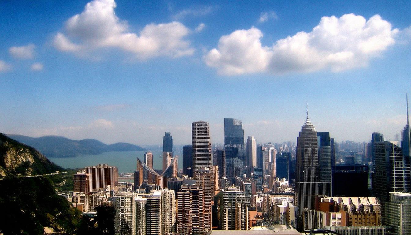 基于您提供的内容，为您生成的简洁且SEO友好的疑问标题是，，五角场为何是魔都东北的活力中心与生活魅力所在？，核心关键词前置， 以核心地点五角场开头，利于搜索。，包含关键描述， 保留了魔都东北、活力中心（替换活力之心更常用）、生活魅力（替换生活剧场更易理解且包含原意）。，疑问句式， 使用为何是...引发读者好奇，提高点击率。，简洁明了， 直接点明主题，无冗余信息。，SEO友好， 包含了用户可能搜索的关键词组合（五角场、魔都东北、活力中心、生活魅力）。-图1