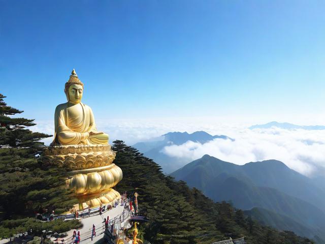 为什么峨眉山是佛教圣地的巅峰之旅?-图1 为什么峨眉山是佛教圣地的巅峰之旅?-图1