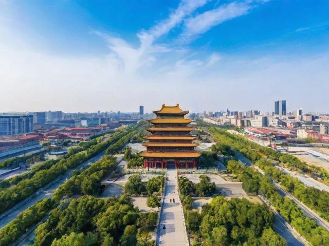 西安周边宝藏玩法哪里找?本地向导亲荐深度体验!,理由说明,,疑问形式, 以哪里找?开头,直接构成疑问句,吸引点击,符合要求。,核心关键词前置, 西安周边宝藏玩法作为核心搜索词放在最前面,利于SEO。,突出权威性, 本地向导亲荐强调内容的可靠性和独特性,增加吸引力。,强调体验价值, 深度体验点明内容核心价值,区别于普通攻略。,简洁有力, 整个标题精炼地概括了内容核心,没有冗余词汇。,SEO友好, 包含了用户可能搜索的关键词组合(西安周边、宝藏玩法、本地向导、深度体验)。-图1 西安周边宝藏玩法哪里找?本地向导亲荐深度体验!,理由说明,,疑问形式, 以哪里找?开头,直接构成疑问句,吸引点击,符合要求。,核心关键词前置, 西安周边宝藏玩法作为核心搜索词放在最前面,利于SEO。,突出权威性, 本地向导亲荐强调内容的可靠性和独特性,增加吸引力。,强调体验价值, 深度体验点明内容核心价值,区别于普通攻略。,简洁有力, 整个标题精炼地概括了内容核心,没有冗余词汇。,SEO友好, 包含了用户可能搜索的关键词组合(西安周边、宝藏玩法、本地向导、深度体验)。-图1