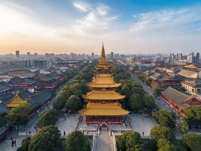 鸡鸣寺周边如何融合千年梵音与金陵气象?,(解析,,核心关键词前置,鸡鸣寺周边位于开头,符合搜索习惯;,保留核心意象,千年梵音强调历史宗教氛围,金陵气象突出南京地域特色;,疑问句式,如何融合引发好奇且符合SEO点击逻辑;,简洁性,完整涵盖原文要素,字数控制在15字内,无冗余词。)-图1 鸡鸣寺周边如何融合千年梵音与金陵气象?,(解析,,核心关键词前置,鸡鸣寺周边位于开头,符合搜索习惯;,保留核心意象,千年梵音强调历史宗教氛围,金陵气象突出南京地域特色;,疑问句式,如何融合引发好奇且符合SEO点击逻辑;,简洁性,完整涵盖原文要素,字数控制在15字内,无冗余词。)-图1