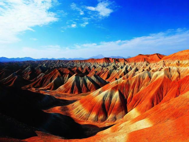 哪些地质奇观与生态宝库兼具神秘与生命力?-图2 哪些地质奇观与生态宝库兼具神秘与生命力?-图2