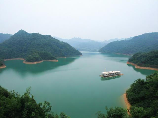 乐山周边有哪些人少景美的水库值得去?,理由说明,,核心关键词包含, 乐山周边、水库、值得去 直接对应您提供的内容核心。,疑问句式, 以有哪些...值得去?提问,符合搜索意图(用户想知道具体地点),增加点击率。,突出吸引力, 人少景美是许多游客(尤其是自驾、徒步爱好者)搜索周边游时的关键诉求点,能有效吸引目标人群。,简洁明了, 长度适中,信息传达清晰直接,没有冗余词。,SEO友好, 标题准确描述了内容主题,包含了用户可能搜索的关键词组合(如乐山周边水库、人少景美水库等)。-图3 乐山周边有哪些人少景美的水库值得去?,理由说明,,核心关键词包含, 乐山周边、水库、值得去 直接对应您提供的内容核心。,疑问句式, 以有哪些...值得去?提问,符合搜索意图(用户想知道具体地点),增加点击率。,突出吸引力, 人少景美是许多游客(尤其是自驾、徒步爱好者)搜索周边游时的关键诉求点,能有效吸引目标人群。,简洁明了, 长度适中,信息传达清晰直接,没有冗余词。,SEO友好, 标题准确描述了内容主题,包含了用户可能搜索的关键词组合(如乐山周边水库、人少景美水库等)。-图3