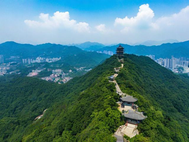 武汉周边山区有哪些不可错过的自然秘境与人文宝藏?-图1 武汉周边山区有哪些不可错过的自然秘境与人文宝藏?-图1