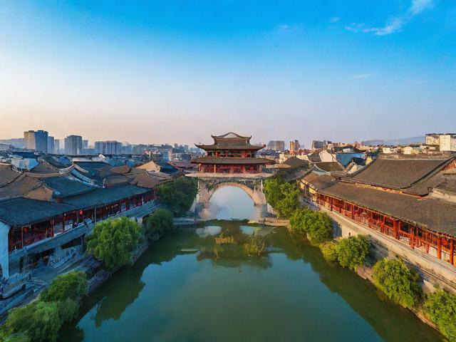 历史文化名城如何融合千年古韵与现代活力?-图2 历史文化名城如何融合千年古韵与现代活力?-图2