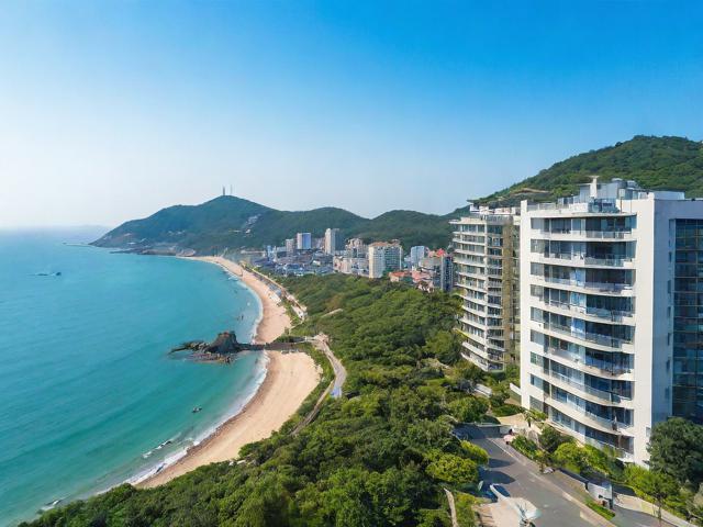 普陀山酒店哪里找?礼佛朝圣的理想住宿!,说明,,核心关键词前置, 普陀山酒店 是用户最可能搜索的核心词,放在标题最前面利于SEO抓取。,疑问句式, 使用哪里找?制造疑问,吸引用户点击寻找答案。,突出核心价值, 礼佛朝圣的理想住宿 直接点明目标用户(礼佛朝圣者)和核心卖点(理想休憩之所/住宿)。,简洁有力, 整个标题清晰传达了主题和核心信息,没有冗余。,SEO友好, 包含了主要关键词普陀山酒店和次级关键词礼佛朝圣、住宿。-图2 普陀山酒店哪里找?礼佛朝圣的理想住宿!,说明,,核心关键词前置, 普陀山酒店 是用户最可能搜索的核心词,放在标题最前面利于SEO抓取。,疑问句式, 使用哪里找?制造疑问,吸引用户点击寻找答案。,突出核心价值, 礼佛朝圣的理想住宿 直接点明目标用户(礼佛朝圣者)和核心卖点(理想休憩之所/住宿)。,简洁有力, 整个标题清晰传达了主题和核心信息,没有冗余。,SEO友好, 包含了主要关键词普陀山酒店和次级关键词礼佛朝圣、住宿。-图2