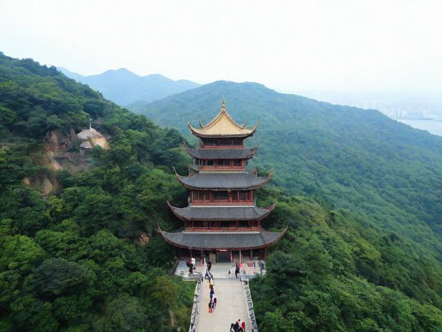 奉化雪窦山一日游如何探秘浙东佛国胜境?-图2 奉化雪窦山一日游如何探秘浙东佛国胜境?-图2