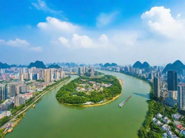 基于您的要求,为您生成一个简洁且SEO友好的疑问式标题,,顺德出发澳门一日游如何高效畅玩?,说明,,包含核心关键词, 顺德出发、澳门一日游、高效畅玩 是用户最可能搜索的关键词,都精准包含在标题中。,疑问句式, 使用如何引导的疑问句,符合您要求的疑问形式,能吸引用户点击寻找答案。,简洁明了, 标题直接点明主题(顺德到澳门的一日游)和核心诉求(高效畅玩),没有冗余词汇。,SEO友好, 关键词前置且自然组合,符合搜索引擎对相关性、用户搜索意图的理解。-图4 基于您的要求,为您生成一个简洁且SEO友好的疑问式标题,,顺德出发澳门一日游如何高效畅玩?,说明,,包含核心关键词, 顺德出发、澳门一日游、高效畅玩 是用户最可能搜索的关键词,都精准包含在标题中。,疑问句式, 使用如何引导的疑问句,符合您要求的疑问形式,能吸引用户点击寻找答案。,简洁明了, 标题直接点明主题(顺德到澳门的一日游)和核心诉求(高效畅玩),没有冗余词汇。,SEO友好, 关键词前置且自然组合,符合搜索引擎对相关性、用户搜索意图的理解。-图4