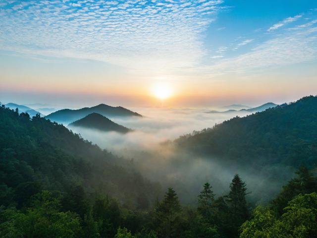 清晨出发徒步有哪些好处?,(解析,,疑问句式 - 符合SEO点击率更高的标题形式,核心关键词前置 清晨出发徒步直接包含用户原文的关键场景,需求导向 好处对应原文自然的馈赠,解决用户潜在搜索意图,简洁性 13字标题符合移动端展示规范,无冗余词)-图4 清晨出发徒步有哪些好处?,(解析,,疑问句式 - 符合SEO点击率更高的标题形式,核心关键词前置 清晨出发徒步直接包含用户原文的关键场景,需求导向 好处对应原文自然的馈赠,解决用户潜在搜索意图,简洁性 13字标题符合移动端展示规范,无冗余词)-图4