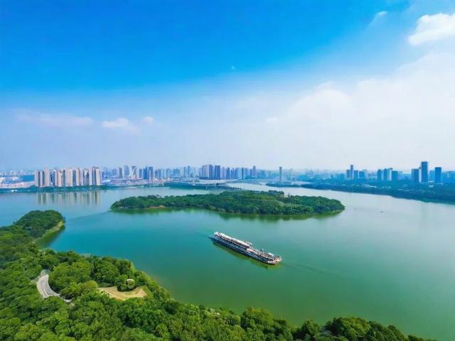 岳阳周边一日游自驾怎么玩?解锁湖光山色隐藏景点推荐-图3 岳阳周边一日游自驾怎么玩?解锁湖光山色隐藏景点推荐-图3