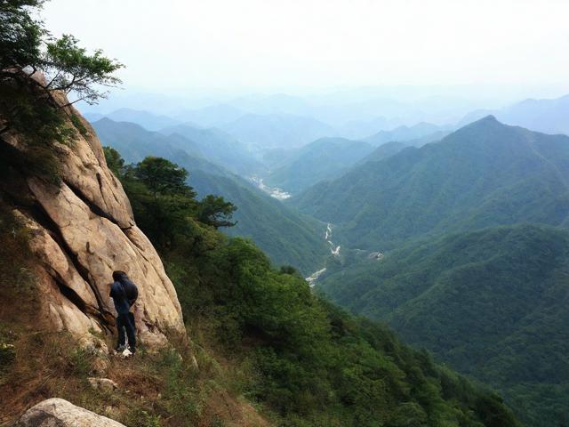 如何在登山探幽中体验自然与人文的完美交融?-图3 如何在登山探幽中体验自然与人文的完美交融?-图3