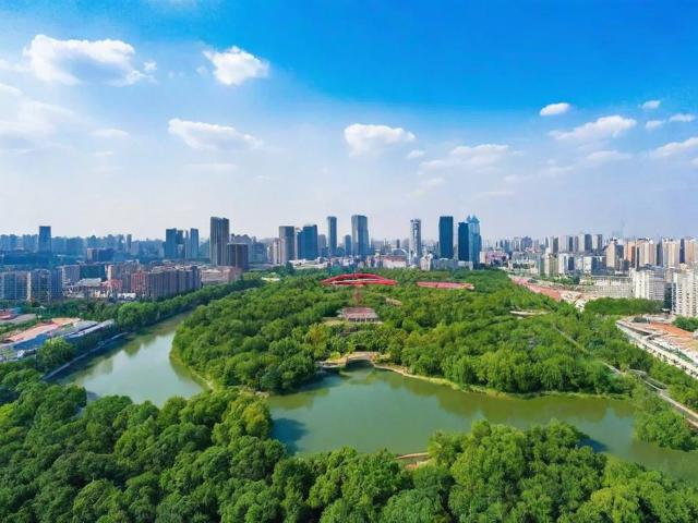 太原周边有哪些避暑胜地适合一日游？，理由说明，，核心关键词， 直接包含用户搜索的核心词太原、避暑胜地、一日游。，疑问句式， 以有哪些开头，符合用户搜索疑问的习惯，提高点击率。，地域明确， 太原周边清晰定位范围。，季节需求， 避暑胜地精准点出夏日清凉的核心诉求。，行程时长， 一日游满足用户对短途出游的需求。，简洁有力， 标题简短，信息点明确，易于阅读和理解。-图3