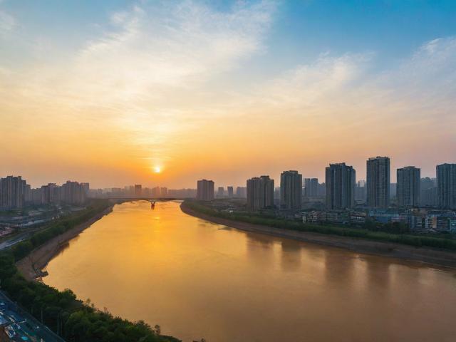 基于您的要求，直接生成简洁且SEO友好的疑问标题如下，，黄河风情线清晨，唤醒味蕾与城市脉搏？-图2