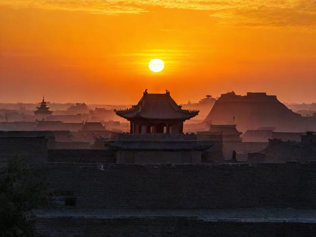 哪里能探寻千年古城的神秘魅力与历史足迹?-图1 哪里能探寻千年古城的神秘魅力与历史足迹?-图1