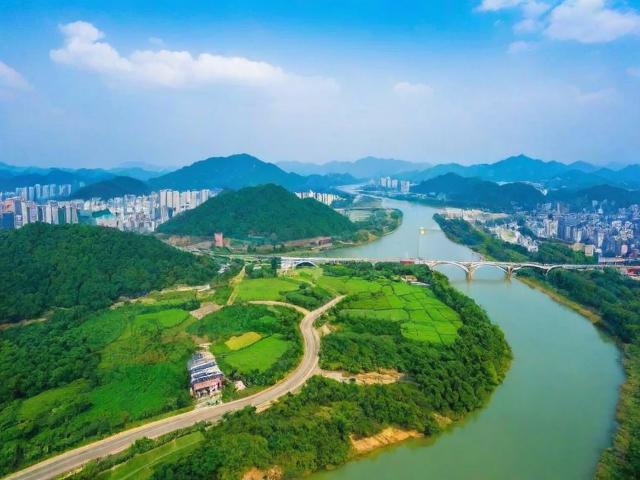合肥周边有哪些适合一日自驾游的绝佳路线与玩法推荐?-图1 合肥周边有哪些适合一日自驾游的绝佳路线与玩法推荐?-图1